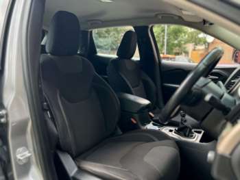 Used Jeep Cherokee 2015 for sale - 74902480: Photo