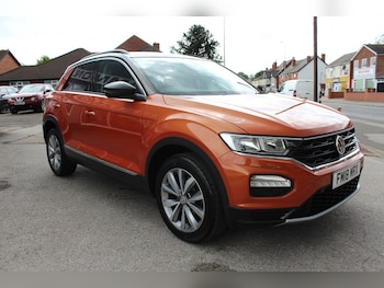 Used Volkswagen T-Roc 2018 for sale - 79032829: Photo