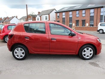 Used Dacia Sandero 2017 for sale - 78659190: Photo