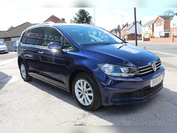 Used Volkswagen Touran 2019 for sale - 79844977: Photo