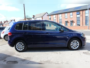 Used Volkswagen Touran 2019 for sale - 79844977: Photo