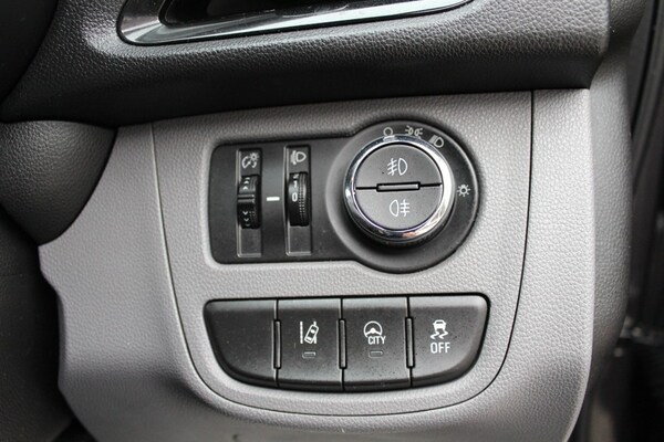 Used Vauxhall Viva 2016 for sale - 76245652: Photo 16
