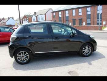Used Toyota Yaris 2014 for sale - 75020311: Photo