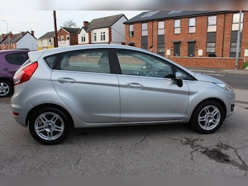 Used Ford Fiesta 2013 for sale - 76133104: Photo