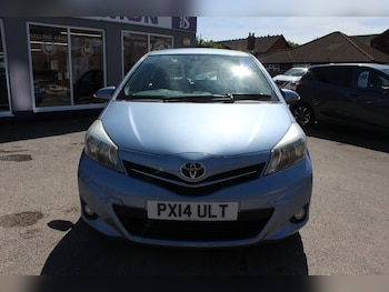Used Toyota Yaris 2014 for sale - 79335127: Photo