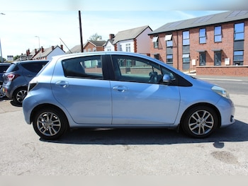 Used Toyota Yaris 2014 for sale - 79335127: Photo