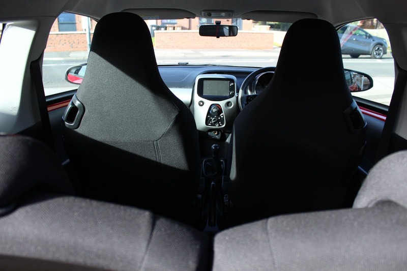 Used Peugeot 108 2015 for sale - 76418079: Photo 14