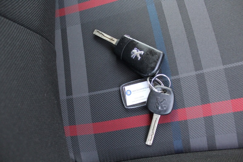 Used Peugeot 108 2015 for sale - 76418079: Photo 15