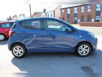 Used Hyundai i10 2017 for sale - 77953588: Photo