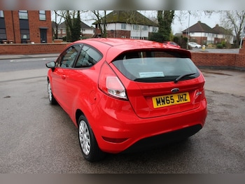Used Ford Fiesta 2015 for sale - 77154108: Photo