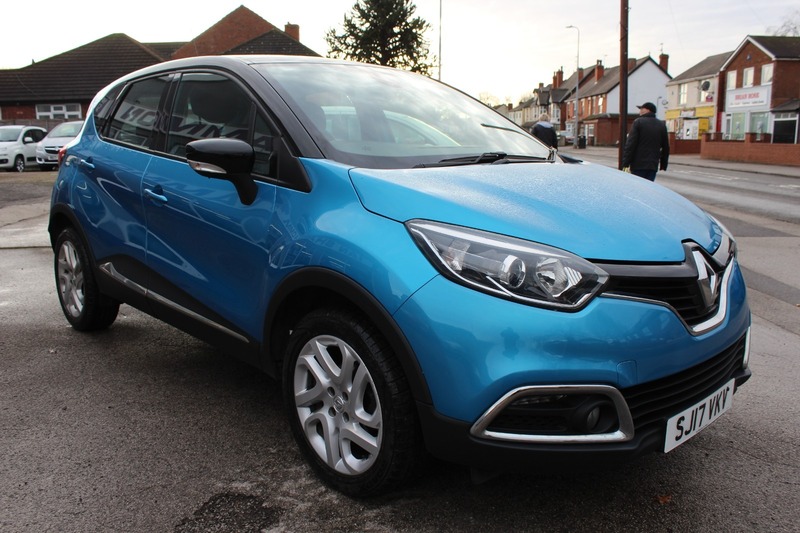 Used Renault Captur 2017 for sale - 76686883: Photo 3