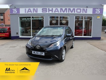 2016 - VVT-I X-PLAY 5-Door