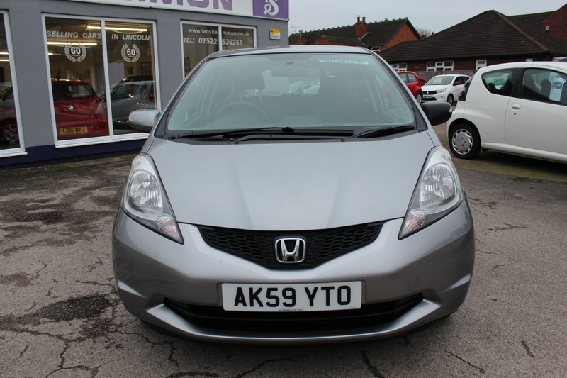 Used Honda Jazz 2009 for sale - 77342423: Photo 2