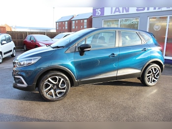 Used Renault Captur 2018 for sale - 77118286: Photo