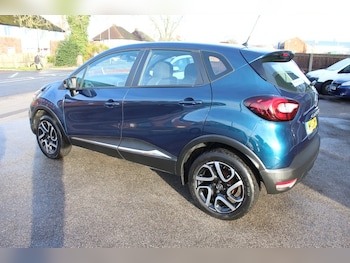 Used Renault Captur 2018 for sale - 77118286: Photo