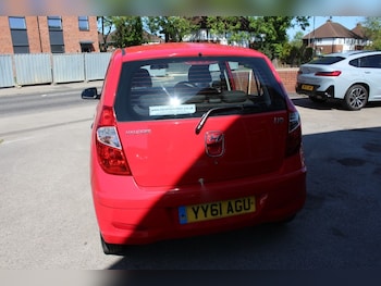 Used Hyundai i10 2011 for sale - 75986998: Photo