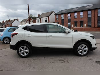 Used Nissan Qashqai 2018 for sale - 79724246: Photo