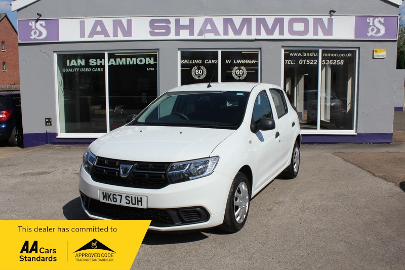 Used Dacia Sandero 2017 for sale - 77328827: Photo 1