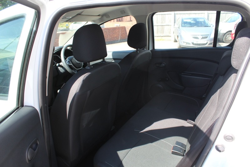 Used Dacia Sandero 2017 for sale - 77328827: Photo 15