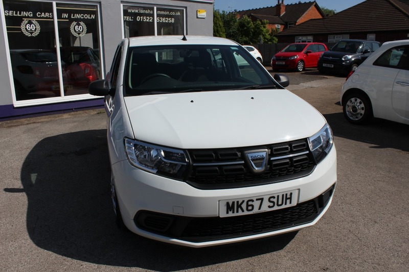 Used Dacia Sandero 2017 for sale - 77328827: Photo 7