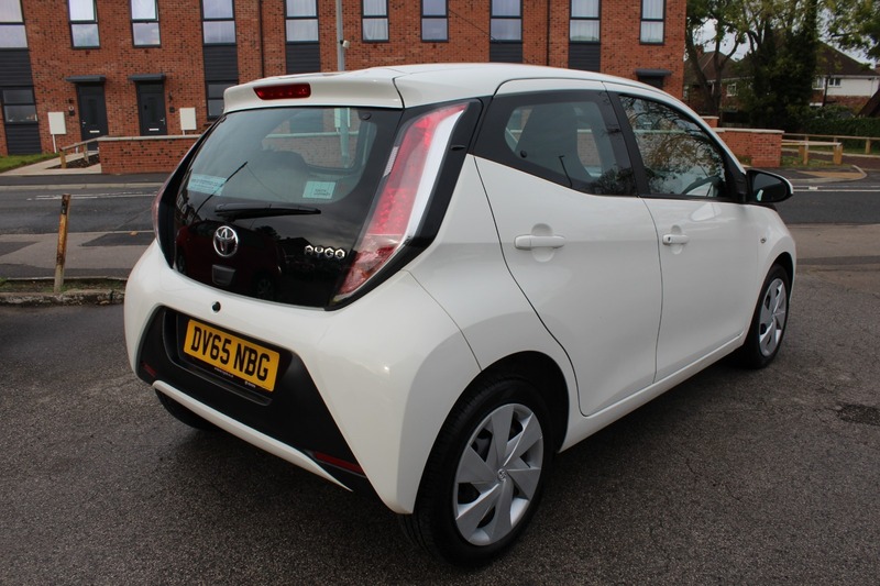 Used Toyota AYGO 2015 for sale - 76357127: Photo 5
