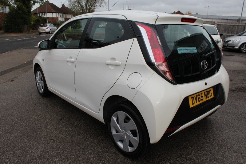 Used Toyota AYGO 2015 for sale - 76357127: Photo 7