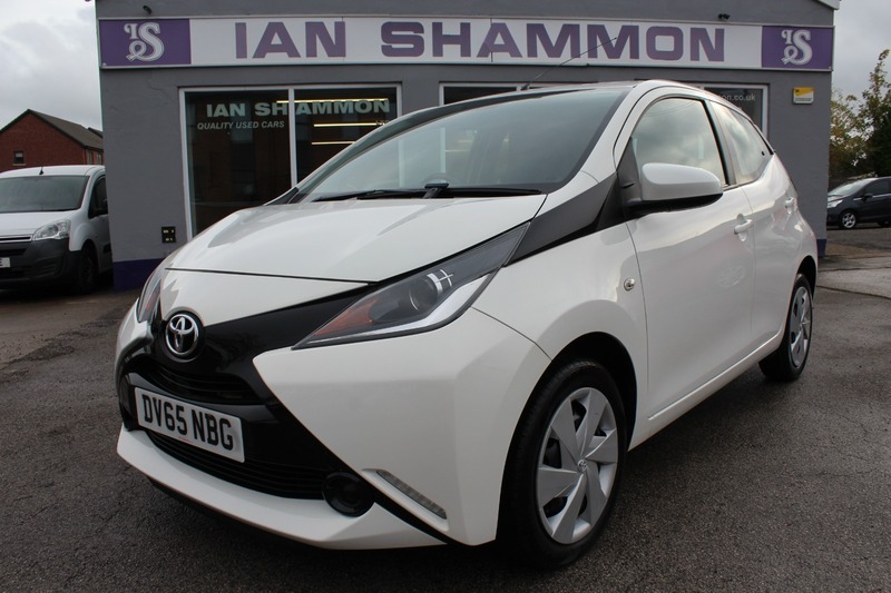 Used Toyota AYGO 2015 for sale - 76357127: Photo 9