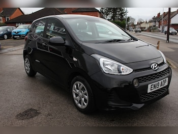 Used Hyundai i10 2019 for sale - 76896628: Photo