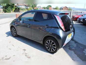 Used Toyota AYGO 2017 for sale - 79314308: Photo