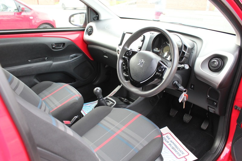 Used Peugeot 108 2014 for sale - 76536309: Photo 11