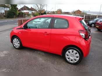 Used Peugeot 108 2014 for sale - 76536309: Photo