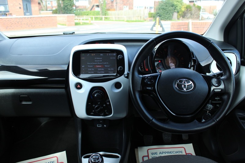 Used Toyota AYGO 2015 for sale - 77720773: Photo 13