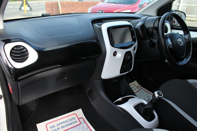 Used Toyota AYGO 2015 for sale - 77720773: Photo 16