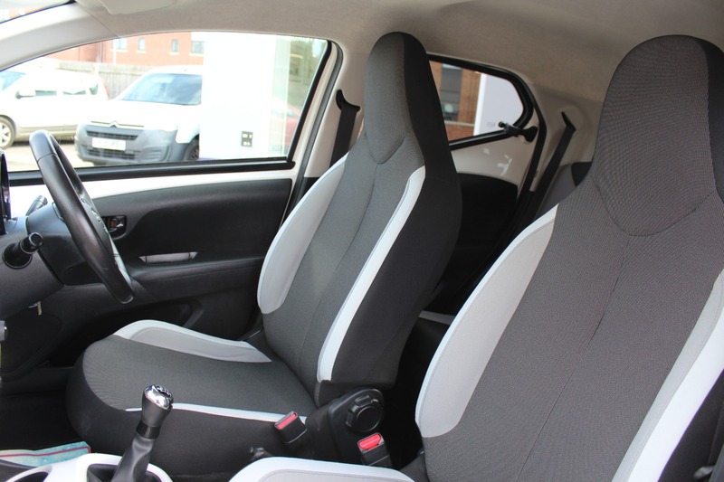 Used Toyota AYGO 2015 for sale - 77720773: Photo 17