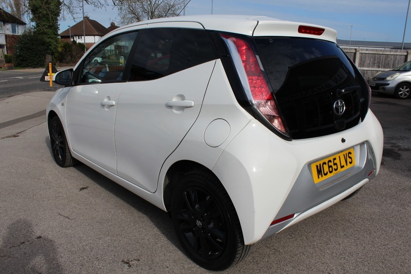 Used Toyota AYGO 2015 for sale - 77720773: Photo 8