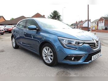 Used Renault Megane 2017 for sale - 79104418: Photo