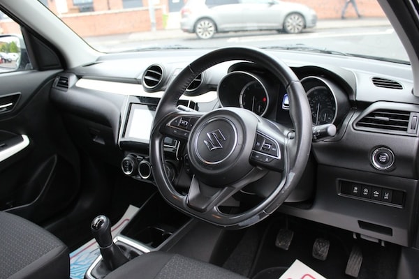 Used Suzuki Swift 2018 for sale - 76245651: Photo 11