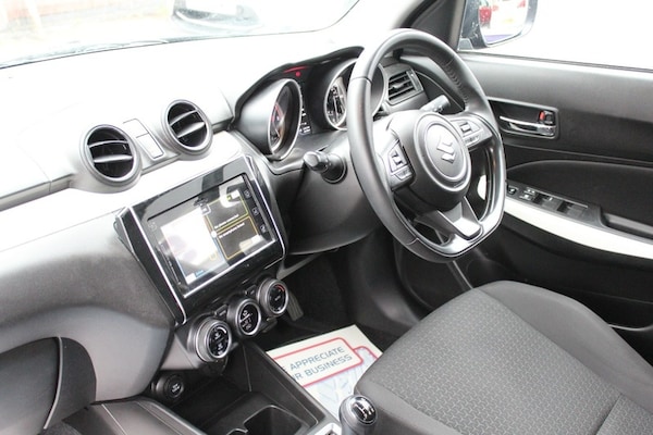 Used Suzuki Swift 2018 for sale - 76245651: Photo 15