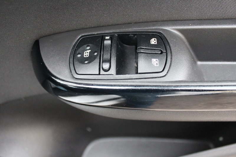 Used Vauxhall Corsa 2015 for sale - 77303282: Photo 14