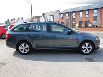 Used Skoda Octavia 2017 for sale - 77976883: Photo