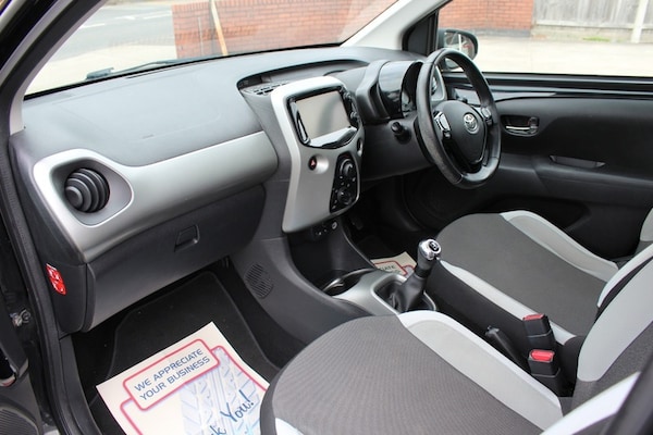 Used Toyota AYGO 2017 for sale - 75676266: Photo 16
