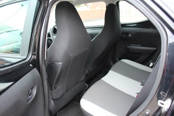Used Toyota AYGO 2017 for sale - 75676266: Photo 18