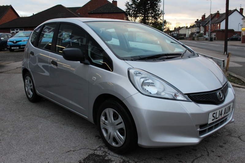 Used Honda Jazz 2014 for sale - 76896631: Photo 3