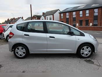 Used Honda Jazz 2014 for sale - 76896631: Photo