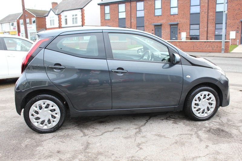 Used Toyota AYGO 2019 for sale - 76712183: Photo 4