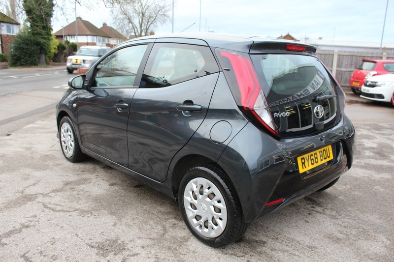 Used Toyota AYGO 2019 for sale - 76712183: Photo 6