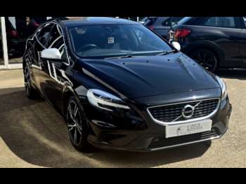 Used Volvo V40 2017 for sale - 75210471: Photo