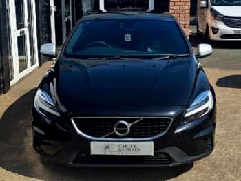 Used Volvo V40 2017 for sale - 75210471: Photo