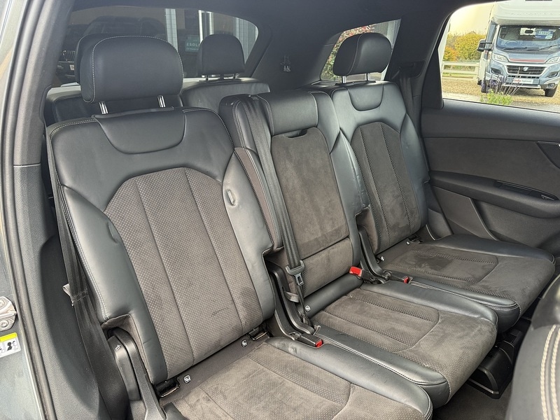 Used Audi Q7 for sale - 76470674: Photo 19