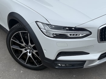 Used Volvo V90 2017 for sale - 78882728: Photo